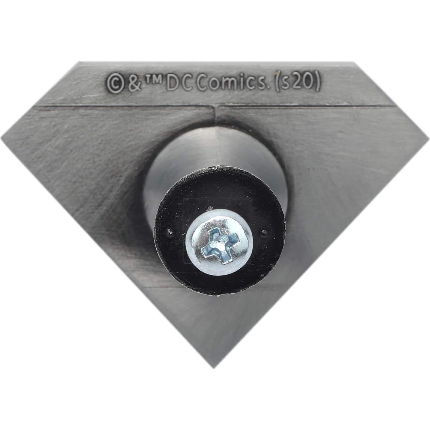 Perilla metálica Superman Open Road Brands 5.23 cm negro