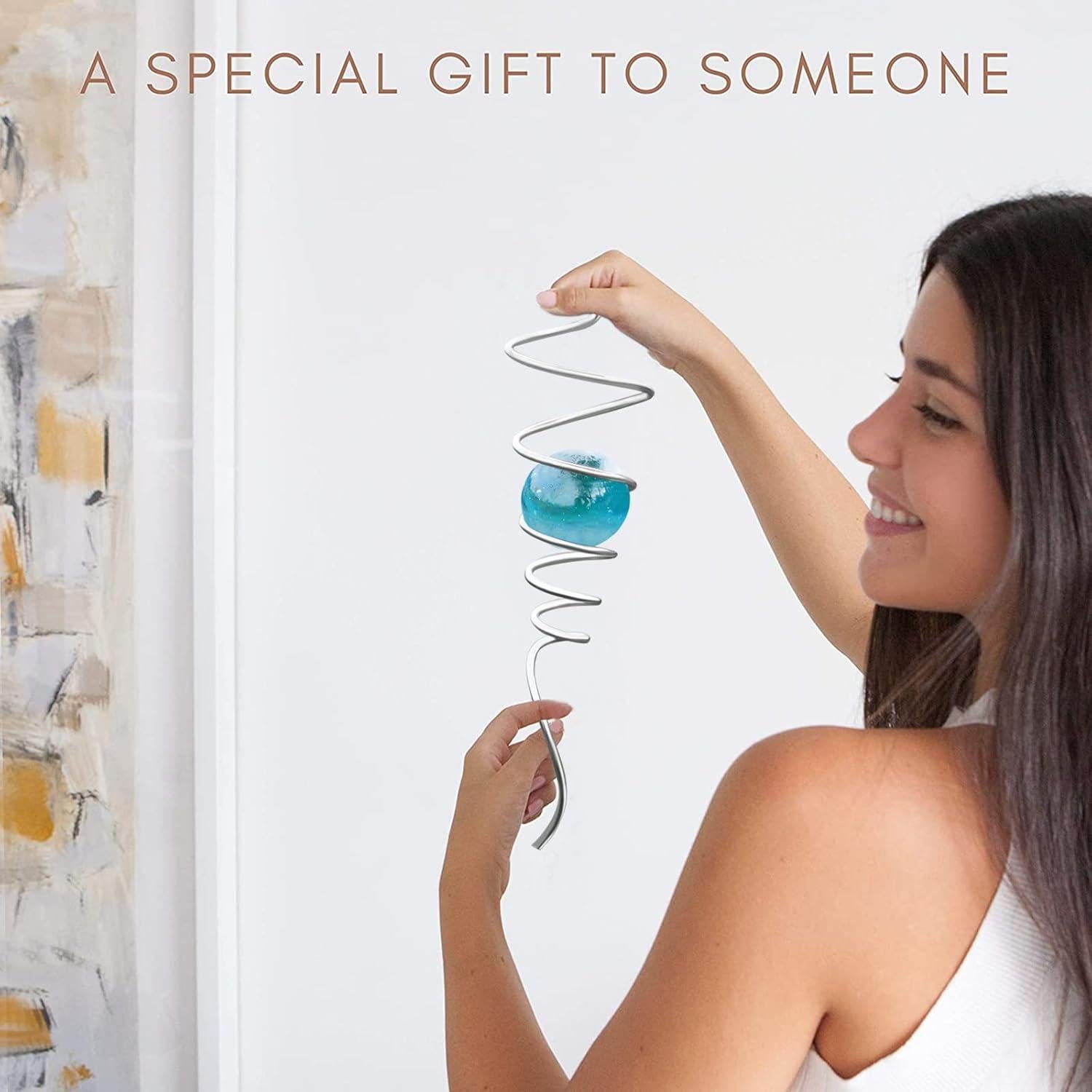 Girador de Viento Cinético FENELY con Cola Espiral y Esfera de Cristal