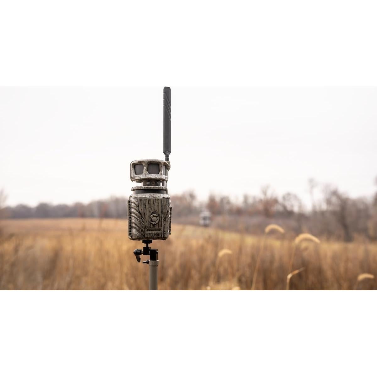 Cámara de Caza Stealth Cam Revolver 36MP HD 1080P GPS