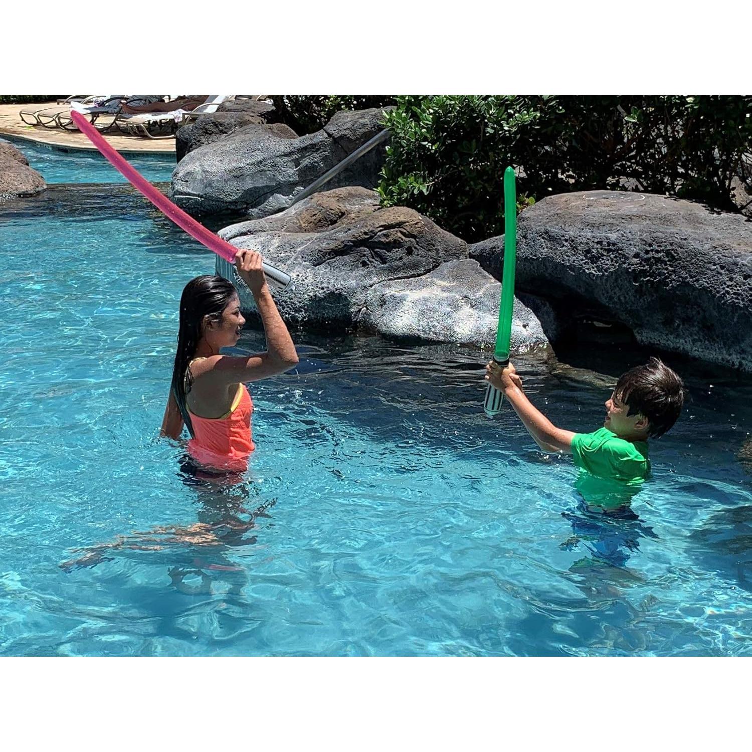 8 Espadas Inflables Rojas Megasumer 78,74 cm para Jugar