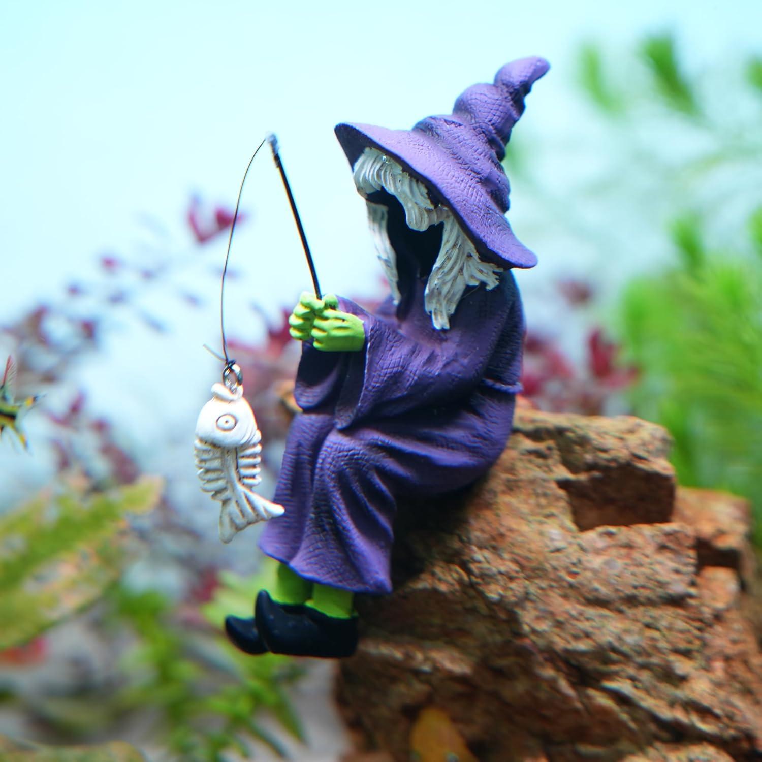 Estatua de Bruja de Pesca - Decoración de Resina 12.7 cm