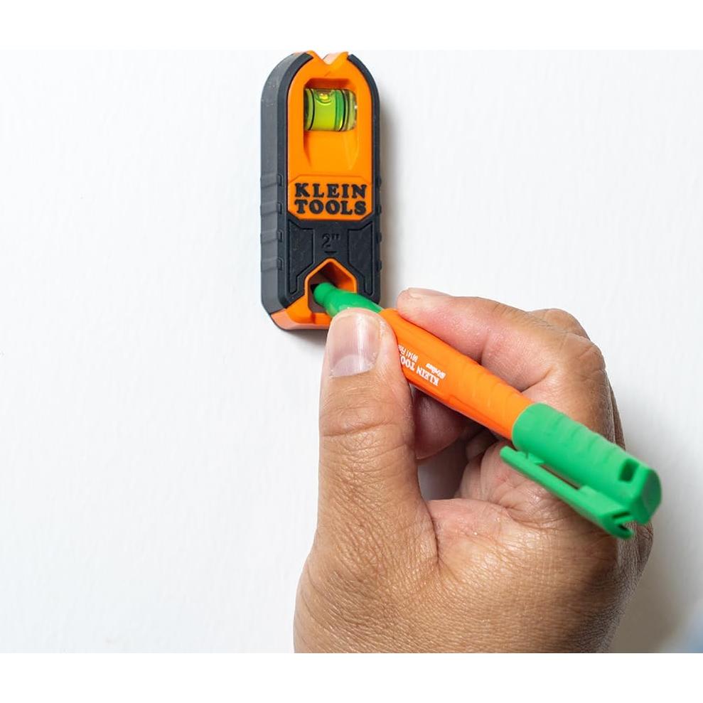 Buscador de Montantes Magnético Klein Tools MSF100 Compacto