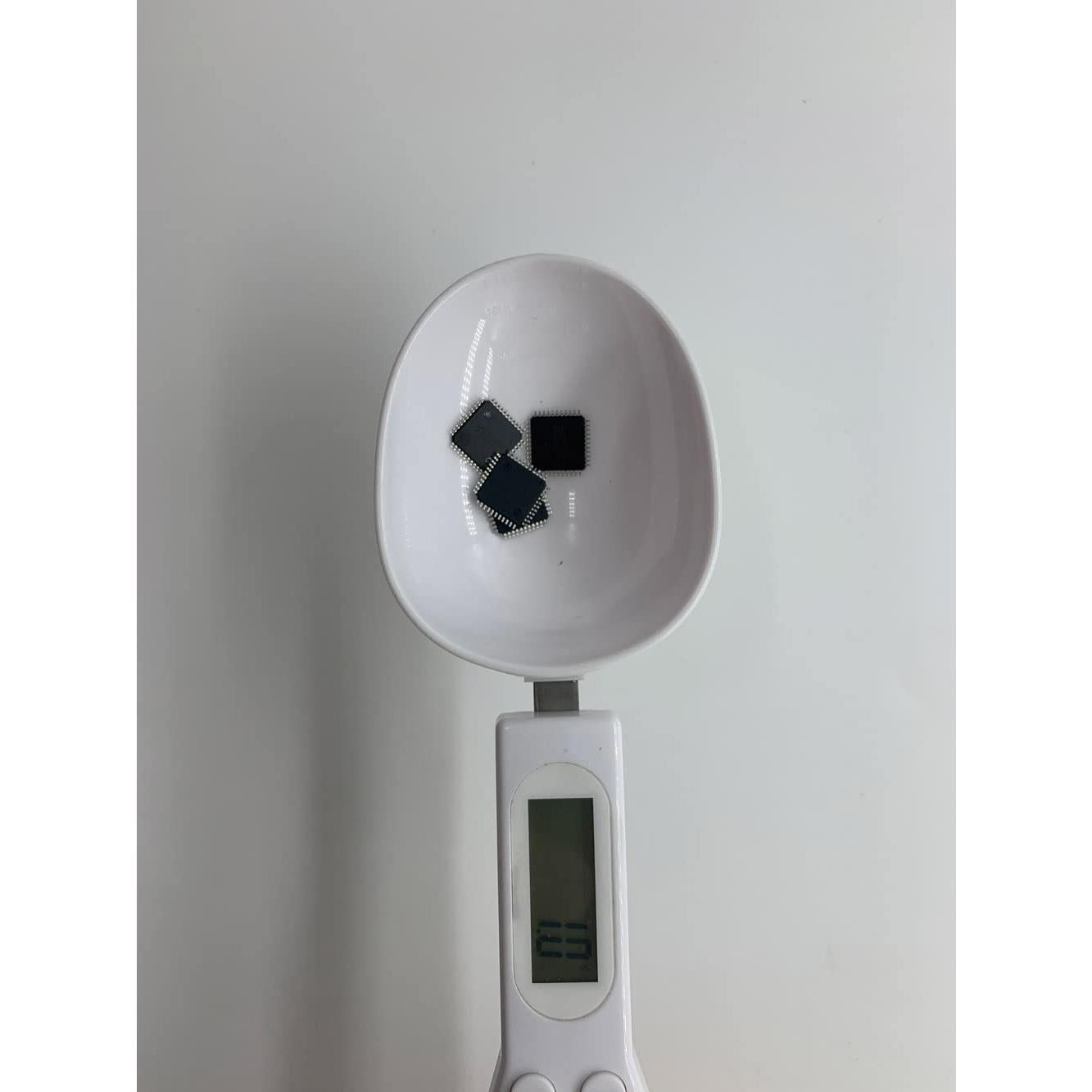 Chip CPLD EPM3064ATC44-10N 64MC 10ns 44TQFP XYwsh