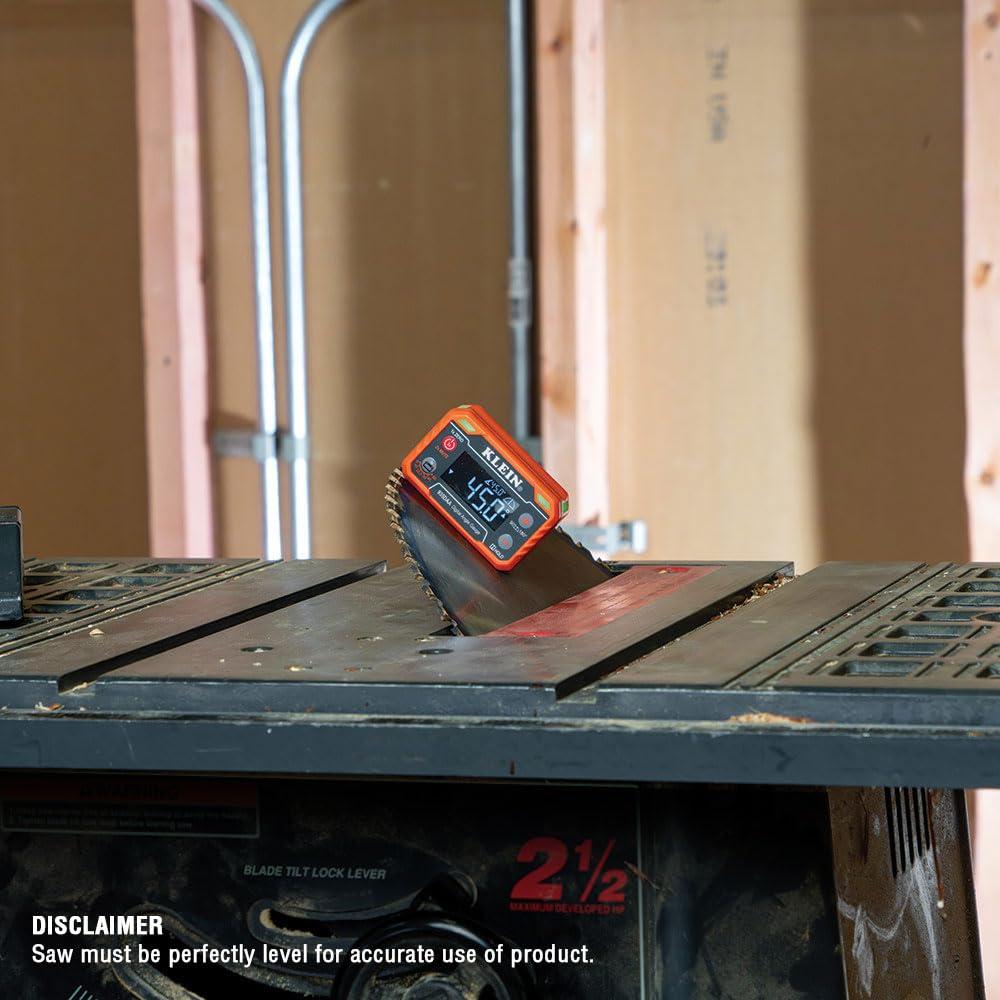 Nivel Electrónico Digital Klein Tools 935DAA con Alerta LED