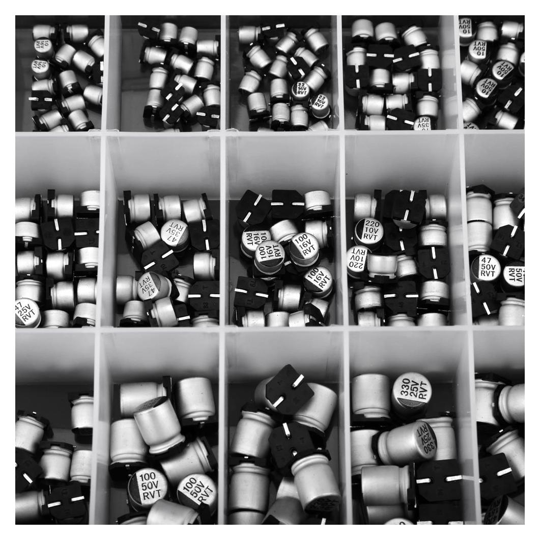 Kit de 400 Capacitores Electrolíticos Aluminio 0.1uF-1000uF