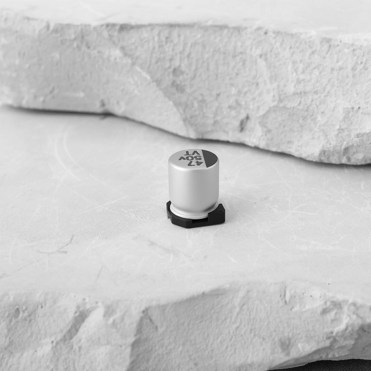 20 Capacitores Electrolíticos de Aluminio SMD 47uF 50V Be In Your Mind