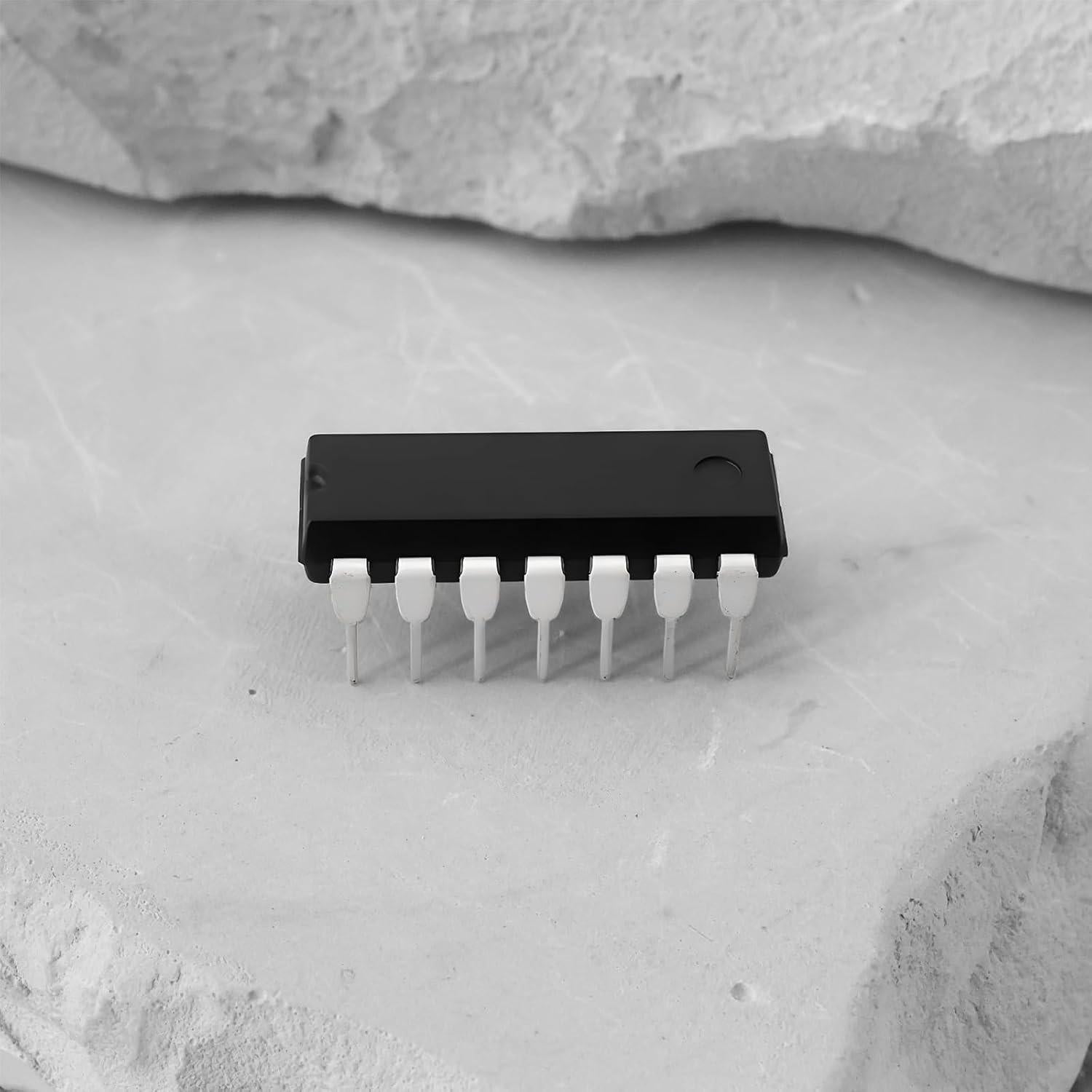 20 IC Comparadores de Voltaje LM339N Cuádruples DIP-14