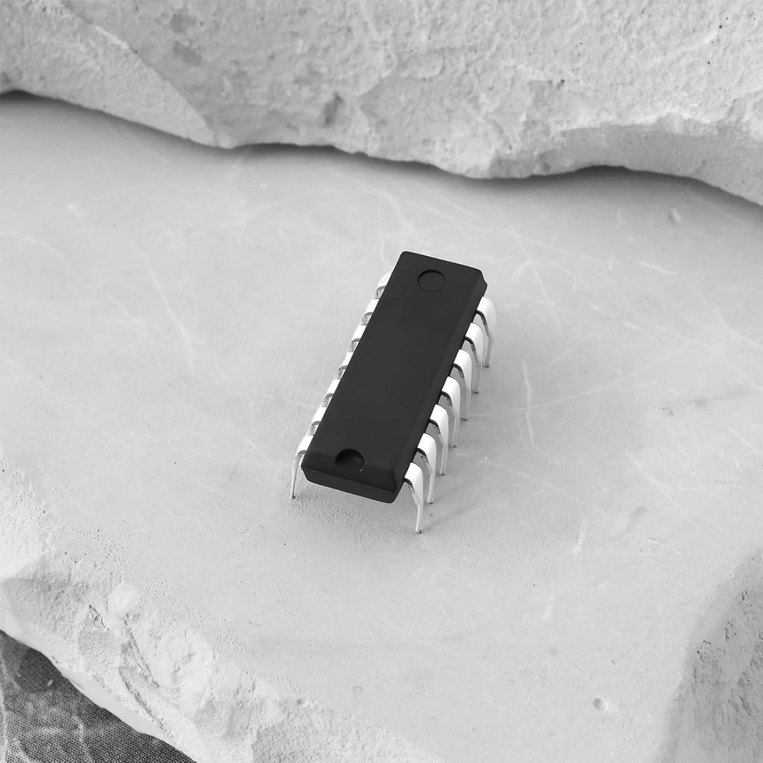 20 IC Comparadores de Voltaje LM339N Cuádruples DIP-14