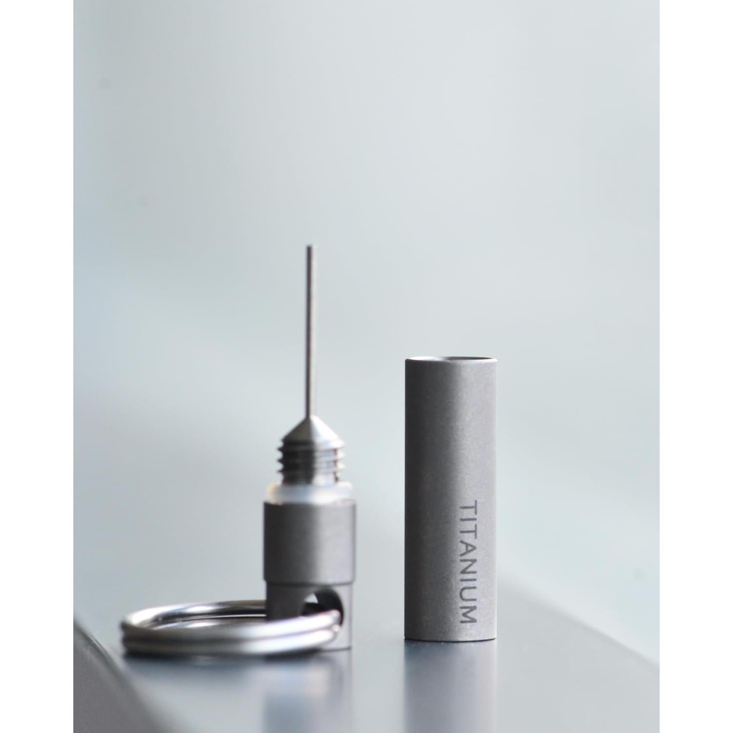 Herramienta de Extracción de Tarjeta SIM Tikey - Titanio Gris