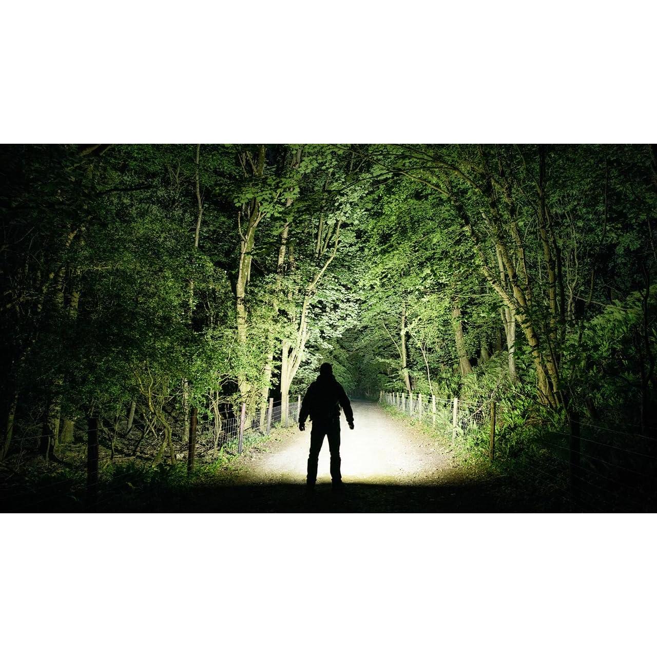 Linterna LED Nitecore EDC37 8000 Lúmenes Recargable USB