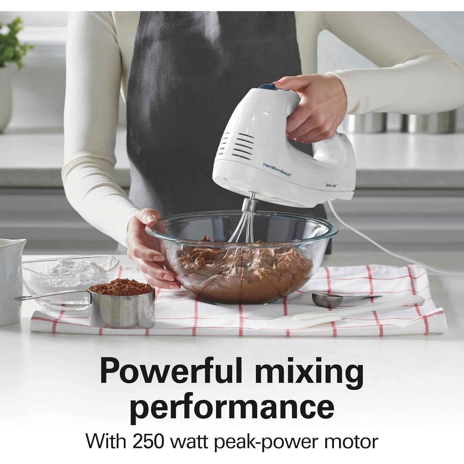 Batidora de Mano Eléctrica Hamilton Beach 250W 6 Velocidades Blanca