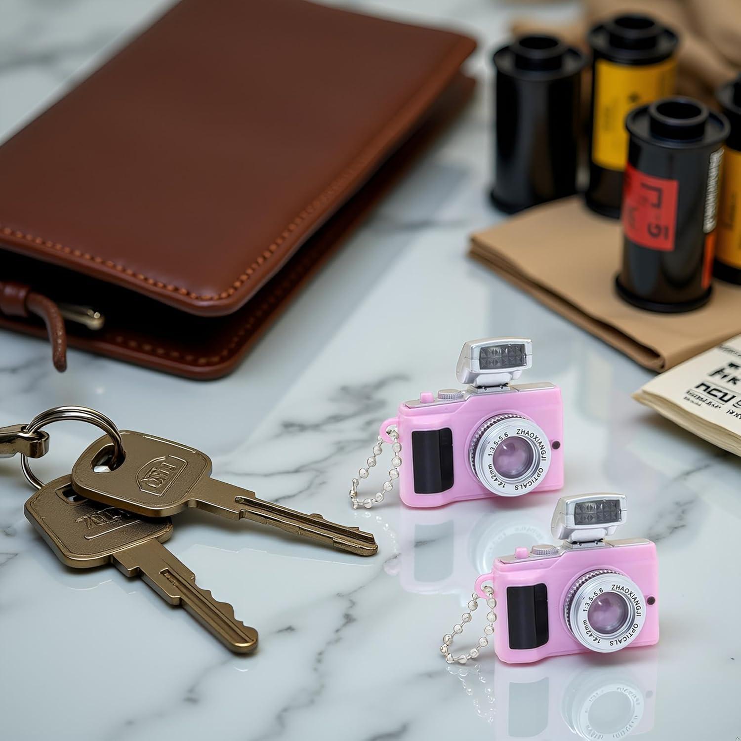 2 Pcs Llavero Mini Cámara Rosa con Linterna y Sonido