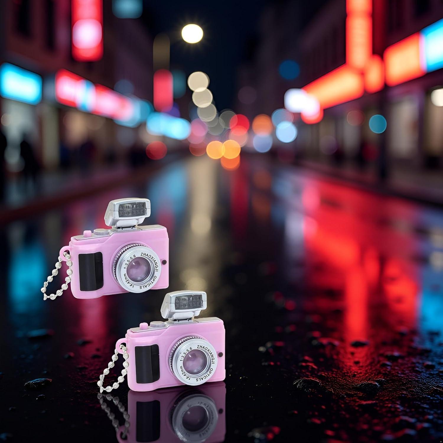 2 Pcs Llavero Mini Cámara Rosa con Linterna y Sonido