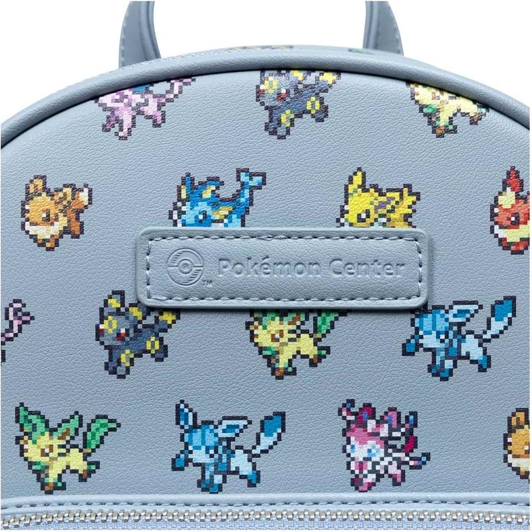 Mochila Mini Coleccionista de Pines Eevee Pokémon Center 23.6x16.5x27.4cm
