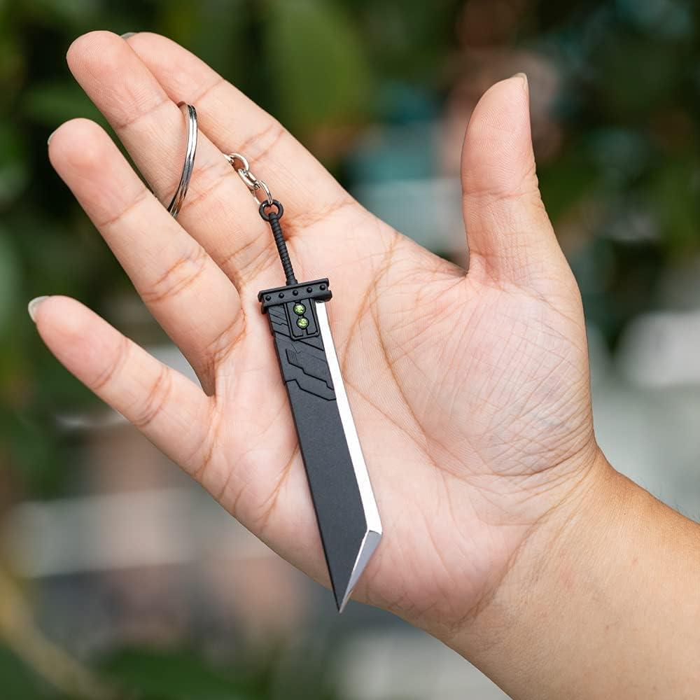 Llavero Evere Remake Espada Buster 10 cm Metal Premium