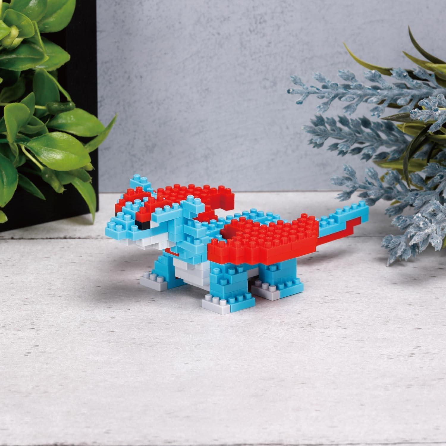 Nanoblock Salamence Pokémon - Kit de Construcción 200 Piezas