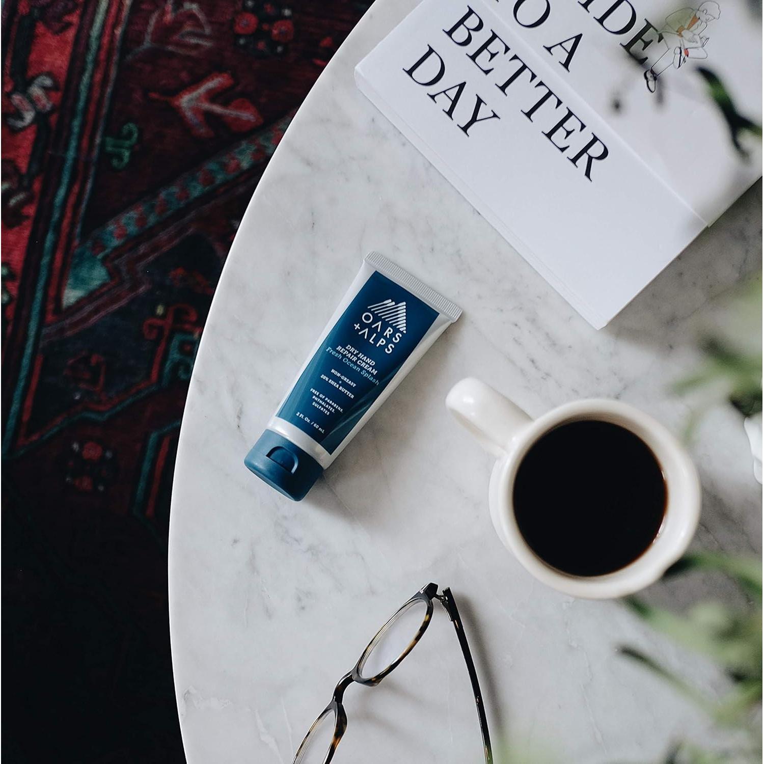 Crema Reparadora para Manos Oars + Alps 59 ml con Manteca de Karité