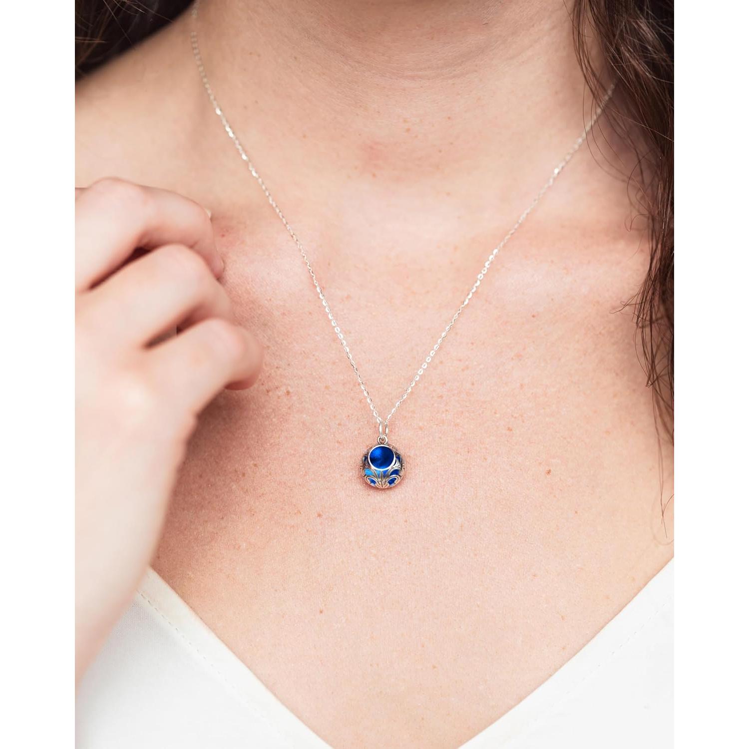 Collar de Encaje Vintage Ecológico Bottled Up Designs - Vidrio Reciclado