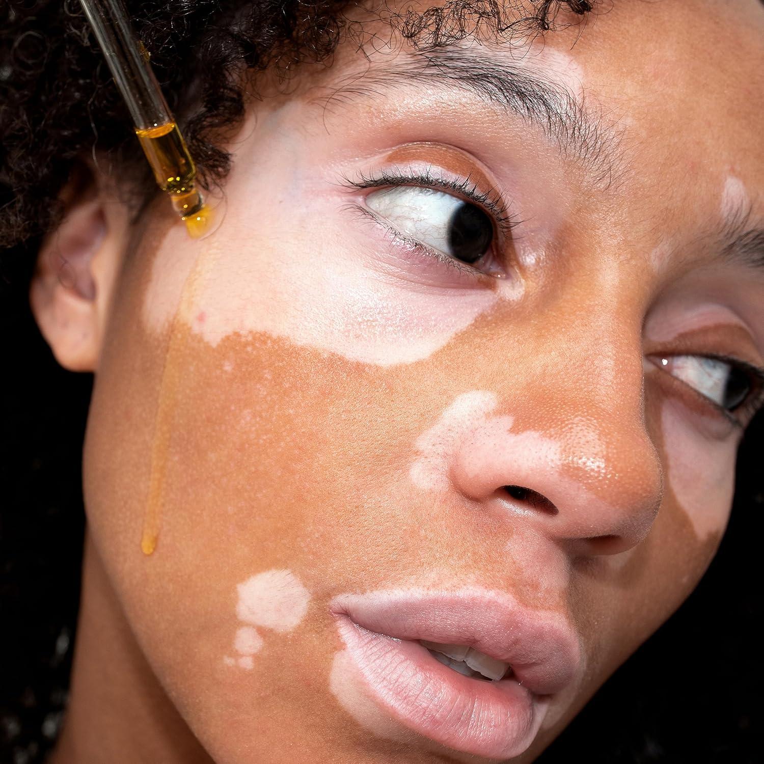 Suero Facial Orgánico UpCircle 30ml - Vitamina C y Rosa Mosqueta