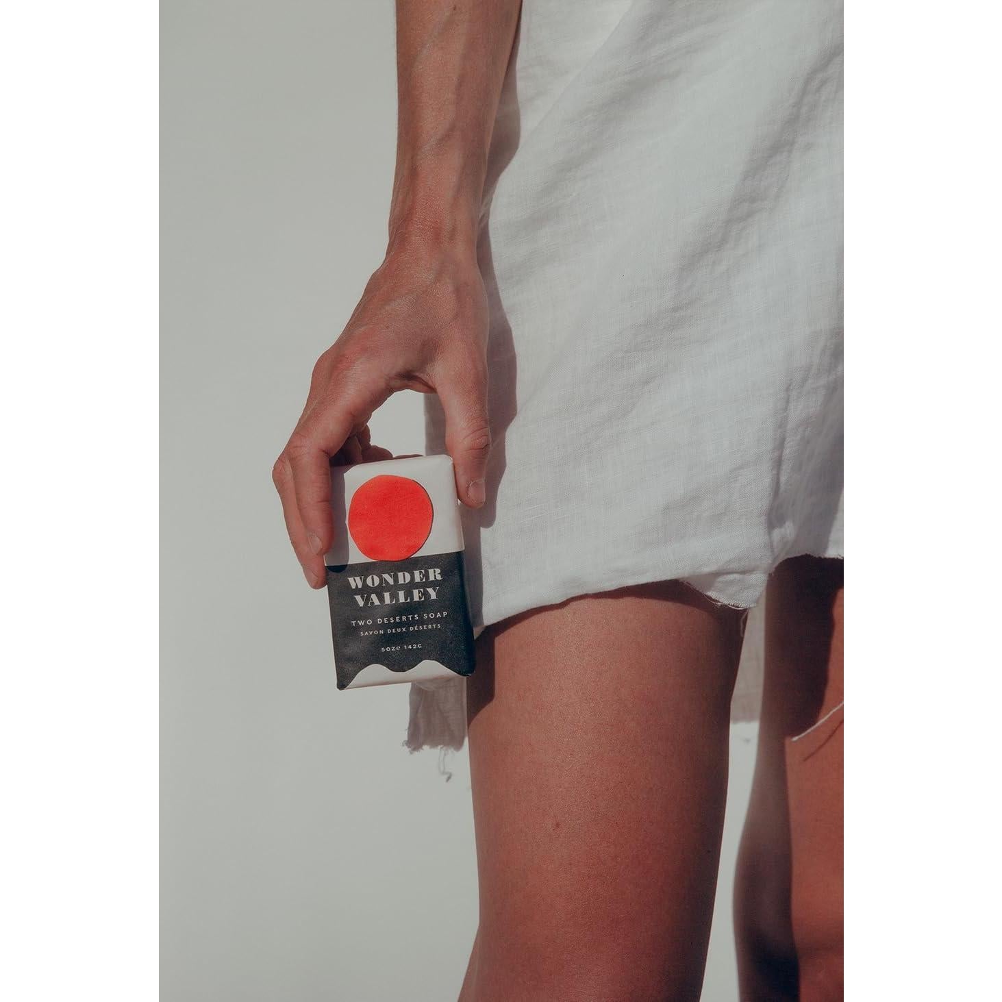 Jabón Vegano Wonder Valley 142g - Exfoliante de Oliva y Loto