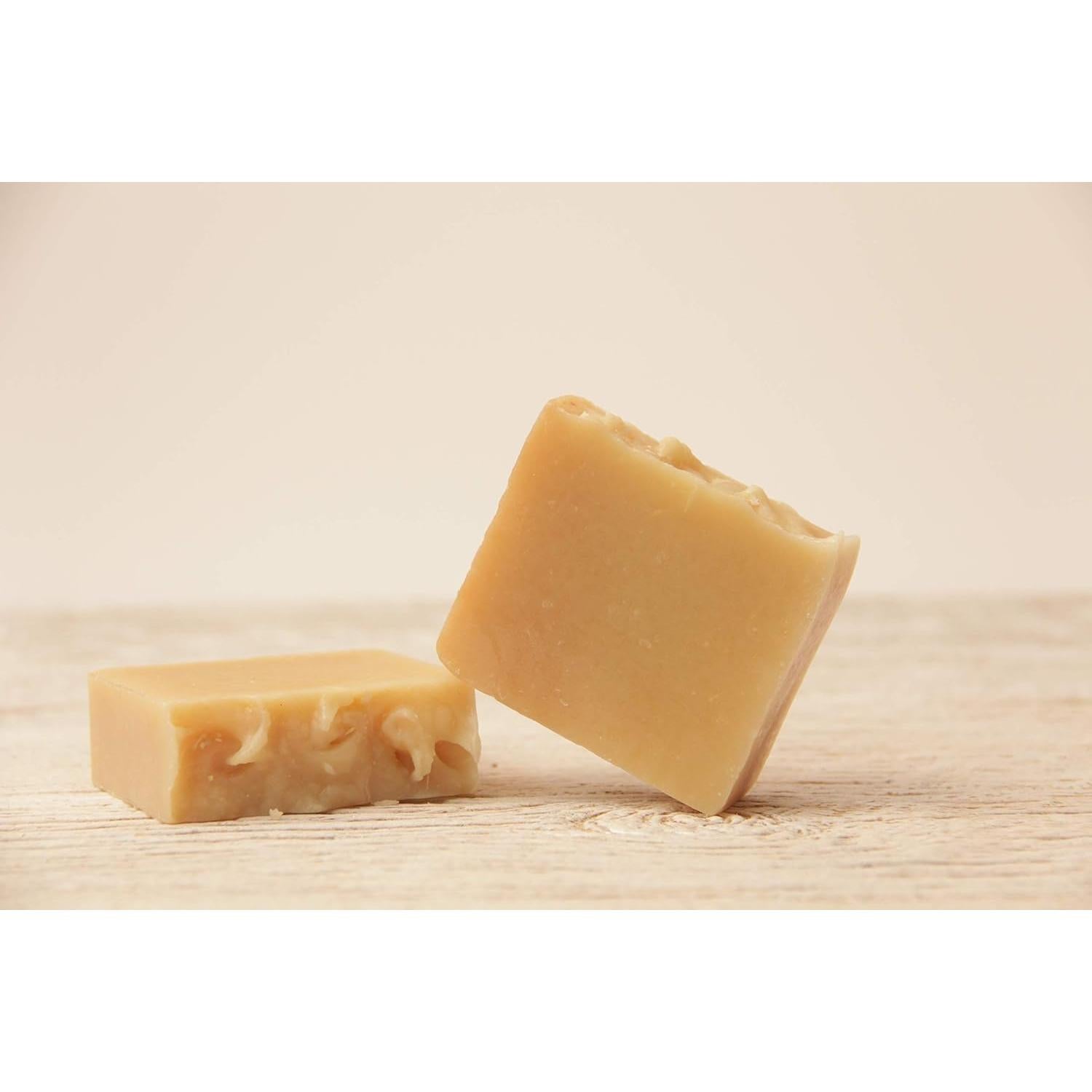 Jabón de Leche de Cabra Sándalo 127g - Hecho a Mano