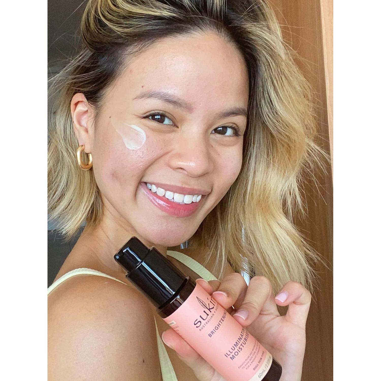 Hidratante Iluminador Sukin con Ciruela Kakadu y Vitamina E 57g