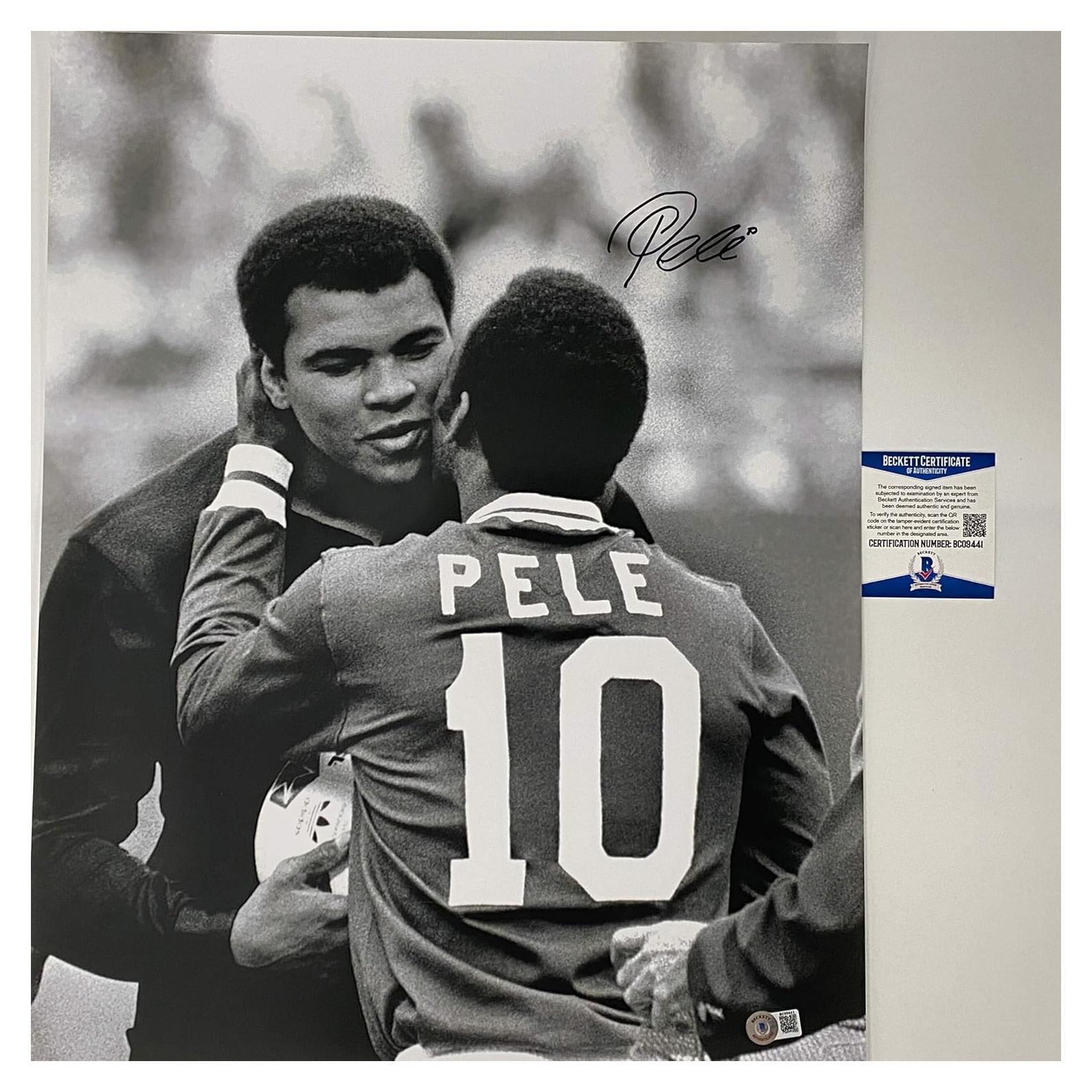 Foto firmada 27x51cm de Pelé y Muhammad Ali - Autenticada