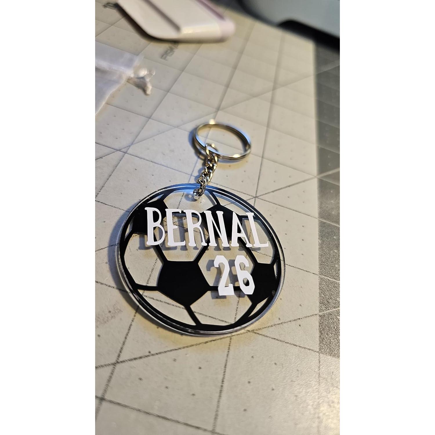 Llaveros Personalizados de Fútbol Tsunamie - 6.35 cm