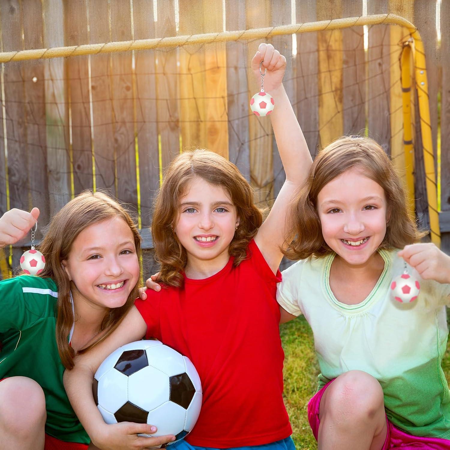 Paquete de 30 llaveros de fútbol rosa y blanco - Charnoel
