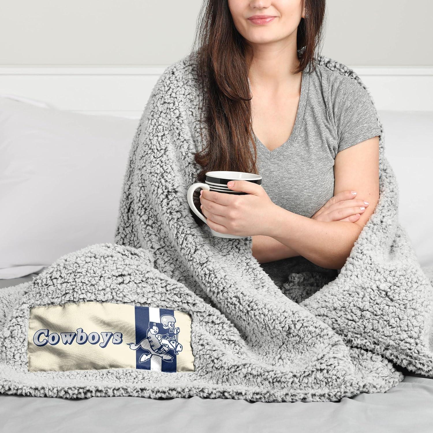 Manta Sherpa Retro Dallas Cowboys FOCO 152x178 cm Oficial