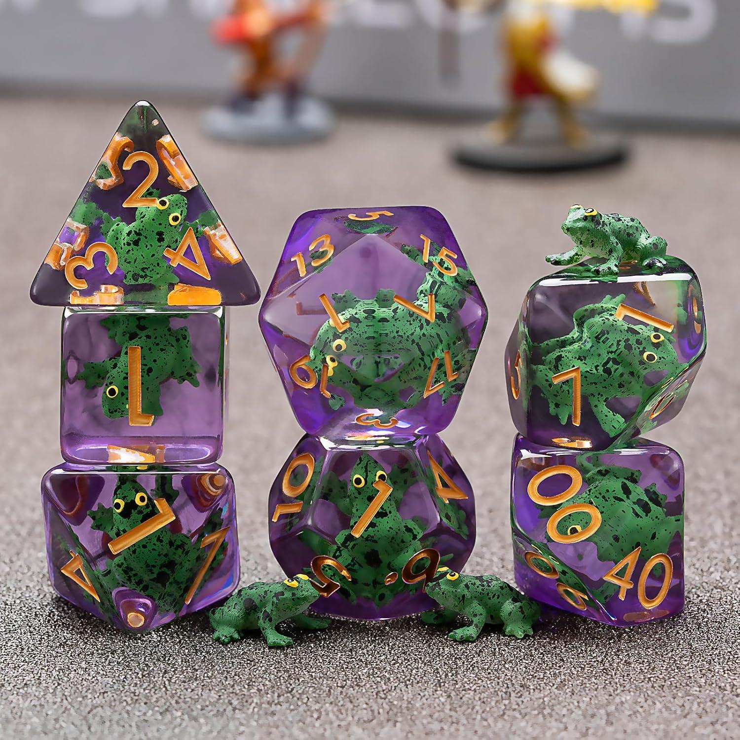 Juego de Dados Poliedricos D&D Maywin Inclusión Rana 9.09cm