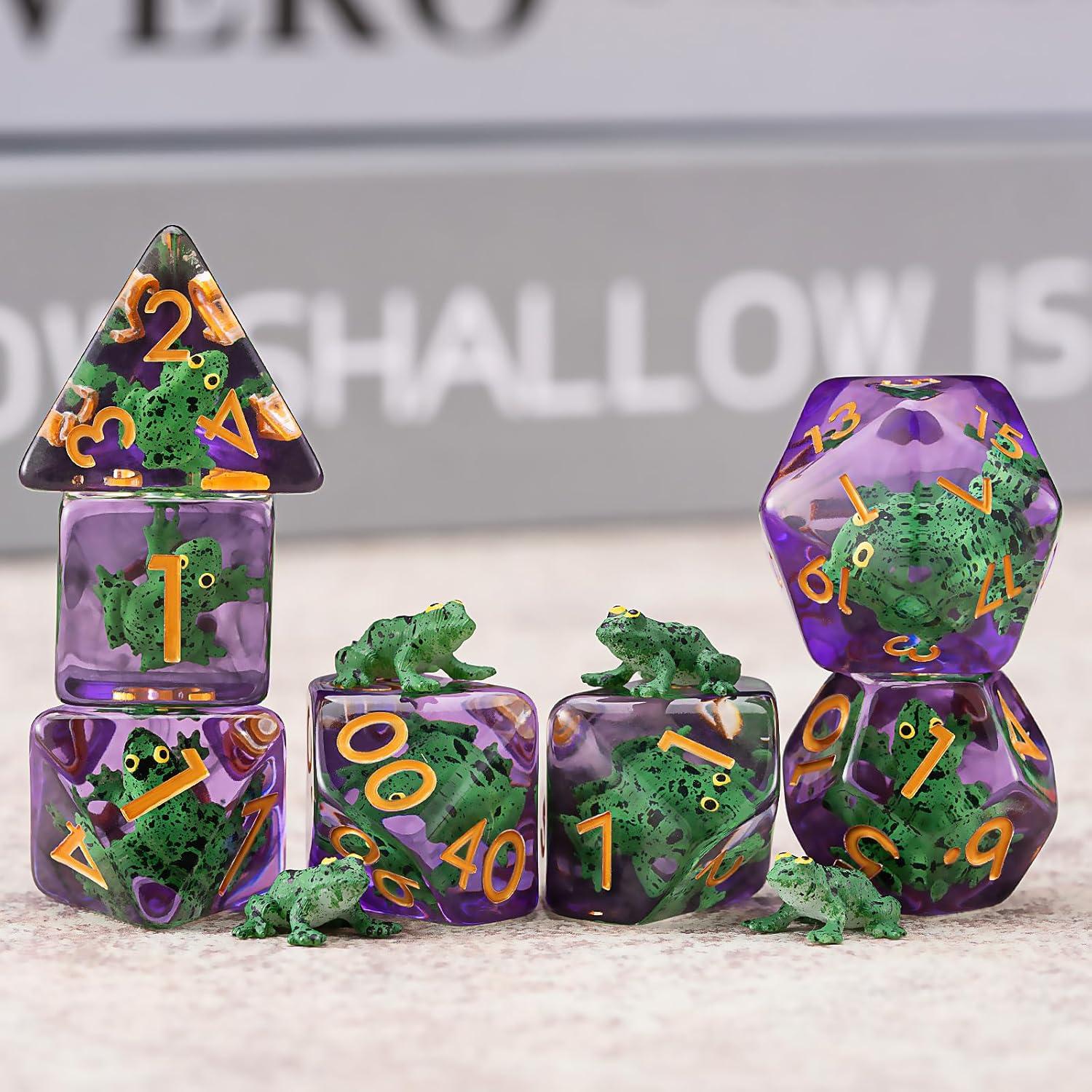 Juego de Dados Poliedricos D&D Maywin Inclusión Rana 9.09cm