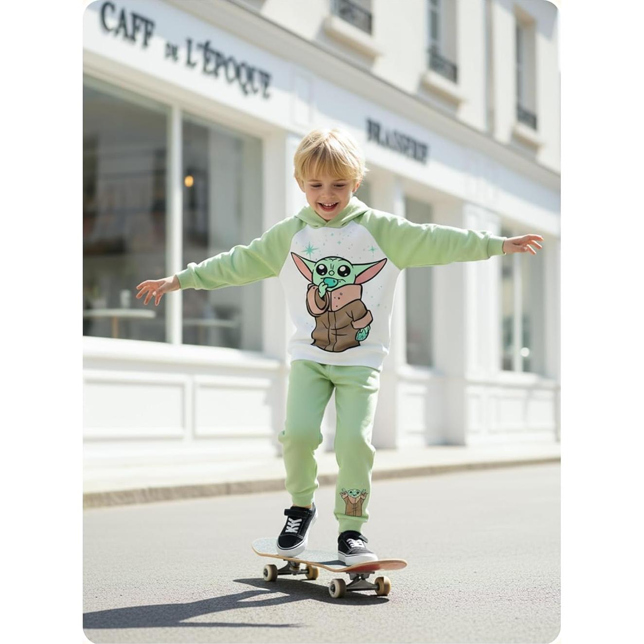 Conjunto Sudadera y Jogger Star Wars Baby Yoda 4-5A