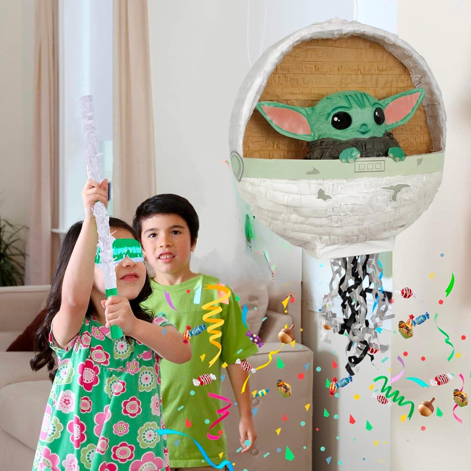 Piñata 3D Baby Yoda El Niño Mandaloriano Única 0.91 kg