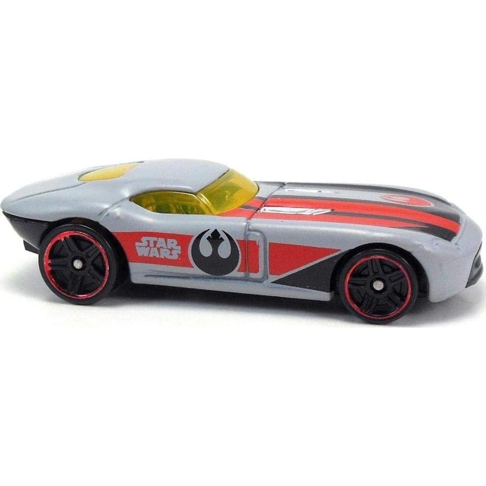 Coche Hot Wheels Star Wars Resistencia Fast Felion 1:64