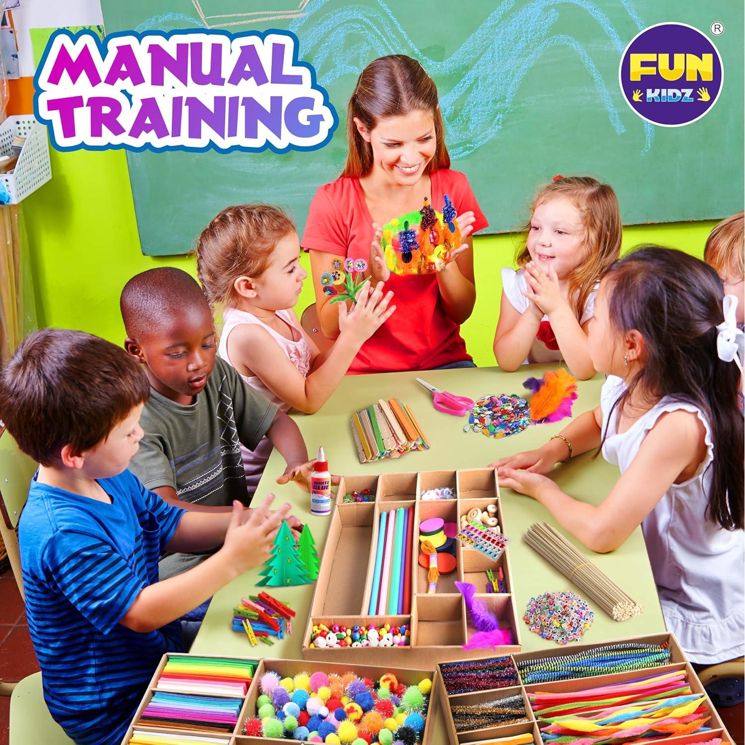 Caja de Manualidades Jumbo FunKidz 3 Capas 1600 Piezas