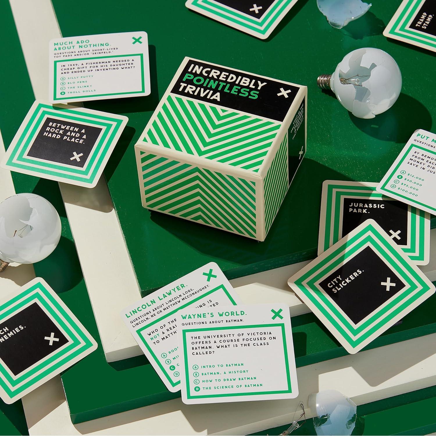 Juego de Trivia Increíblemente Inútil Brass Monkey - 200 Preguntas