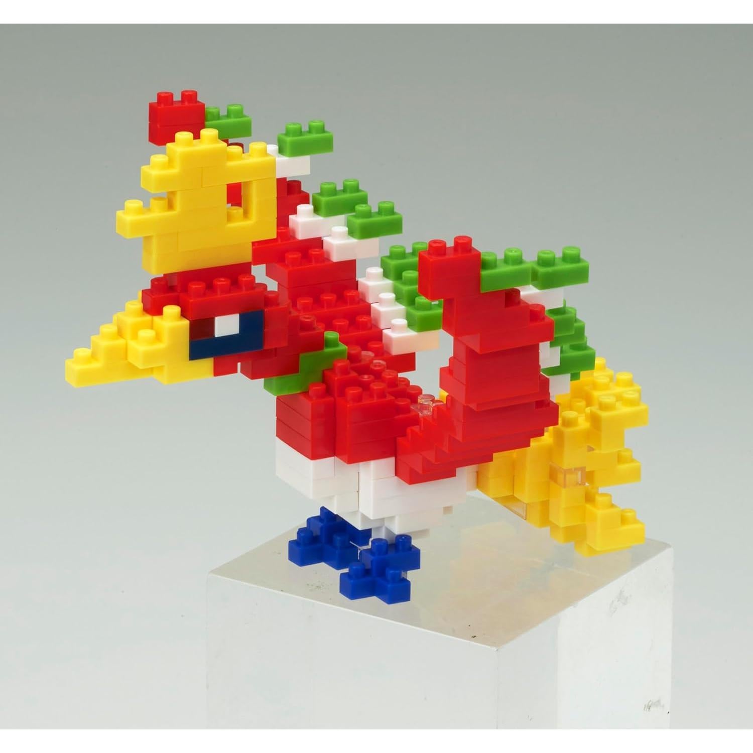 Nanoblock Ho-Oh Pokémon - Kit de Construcción 183 Piezas