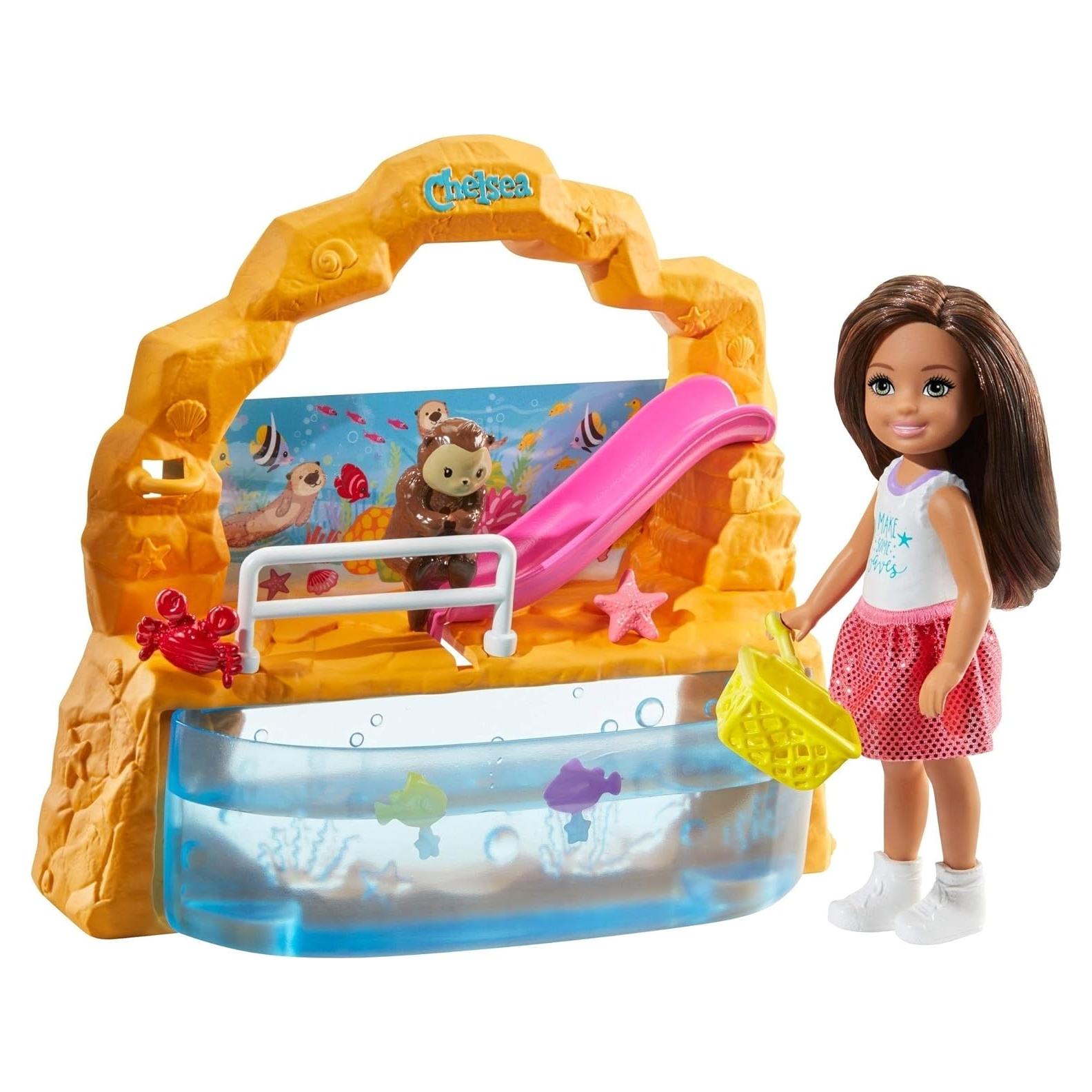 Muñeca Chelsea Barbie con Conjunto de Juego y Mascota