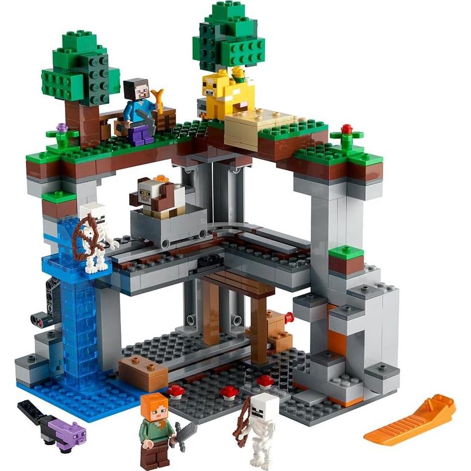 LEGO Minecraft La Primera Aventura 21169 - Juego Interactivo 542 Piezas