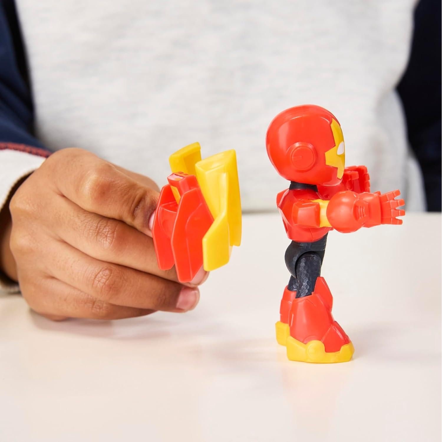 Figura de Acción Iron Man 3" y Vehículo 2 en 1 Hasbro