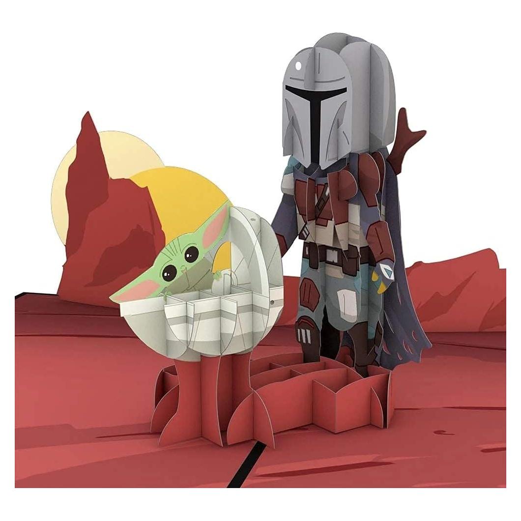 Tarjeta de saludo 3D Lovepop El Mandaloriano Día del Padre 12.7x17.8cm