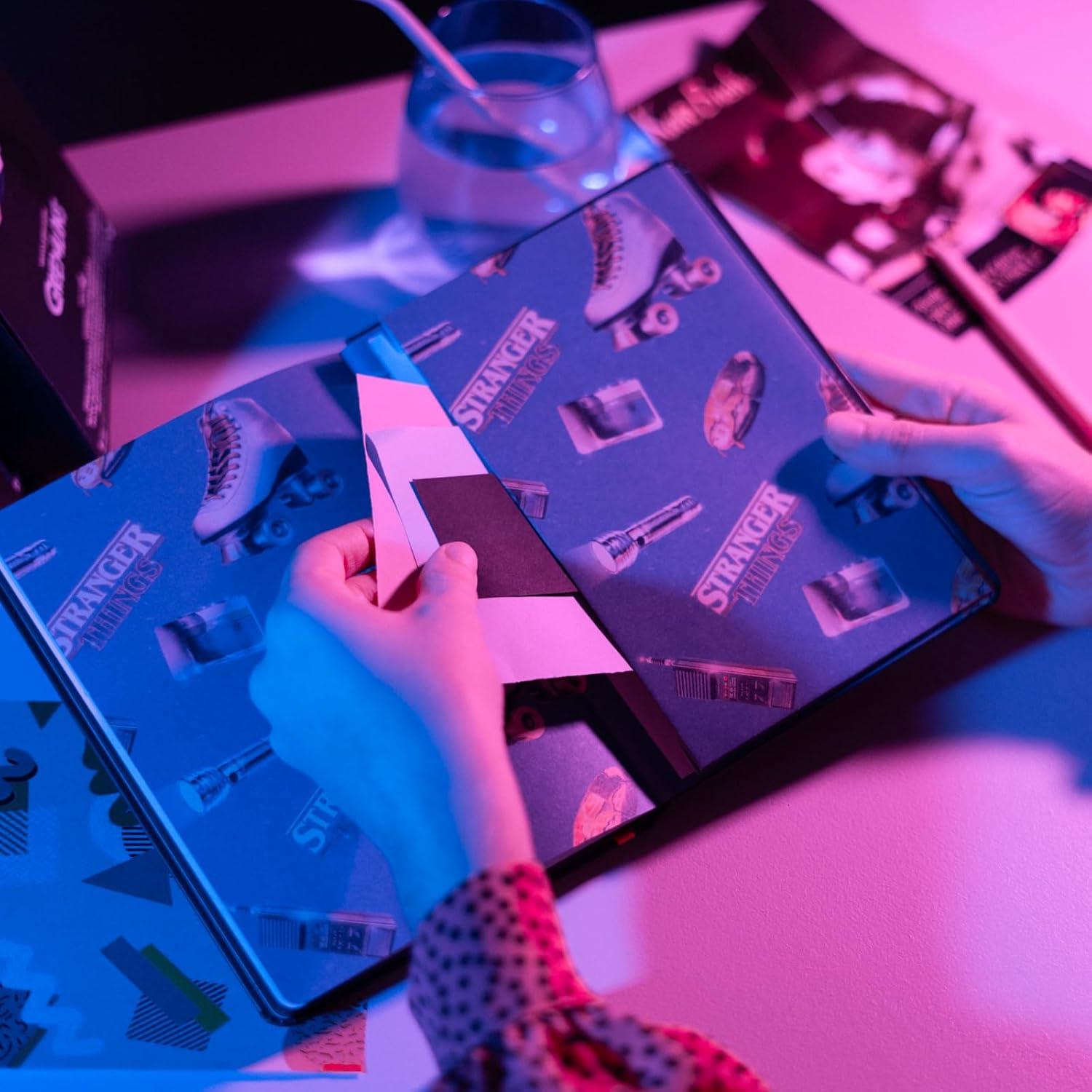 Cuaderno A5 Stranger Things Grupo Erik | Encuadernación Dura | 192 Páginas con Puntos