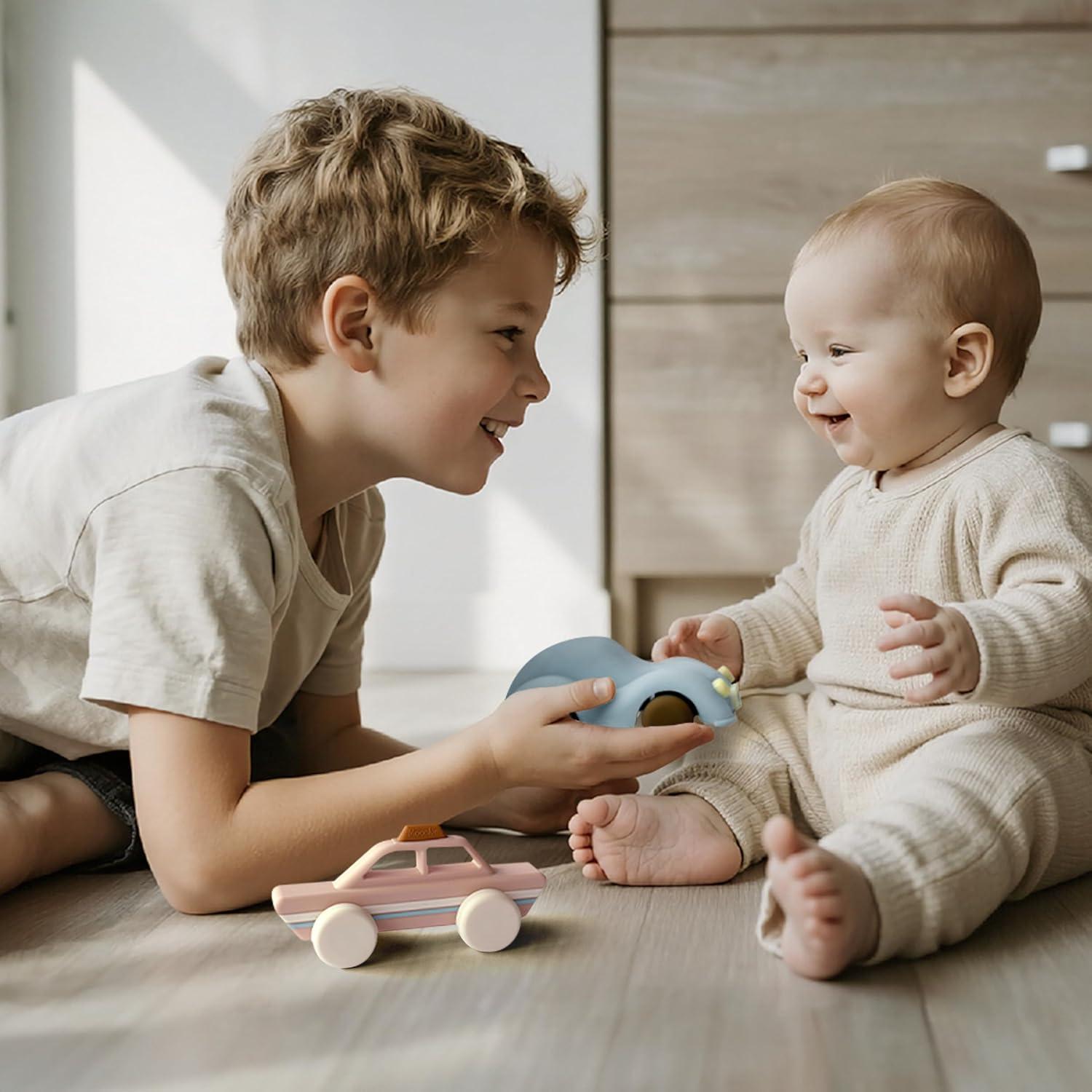 Juguetes de Silicona Moonkie para Bebés - Autos 3 Piezas 6+ Meses
