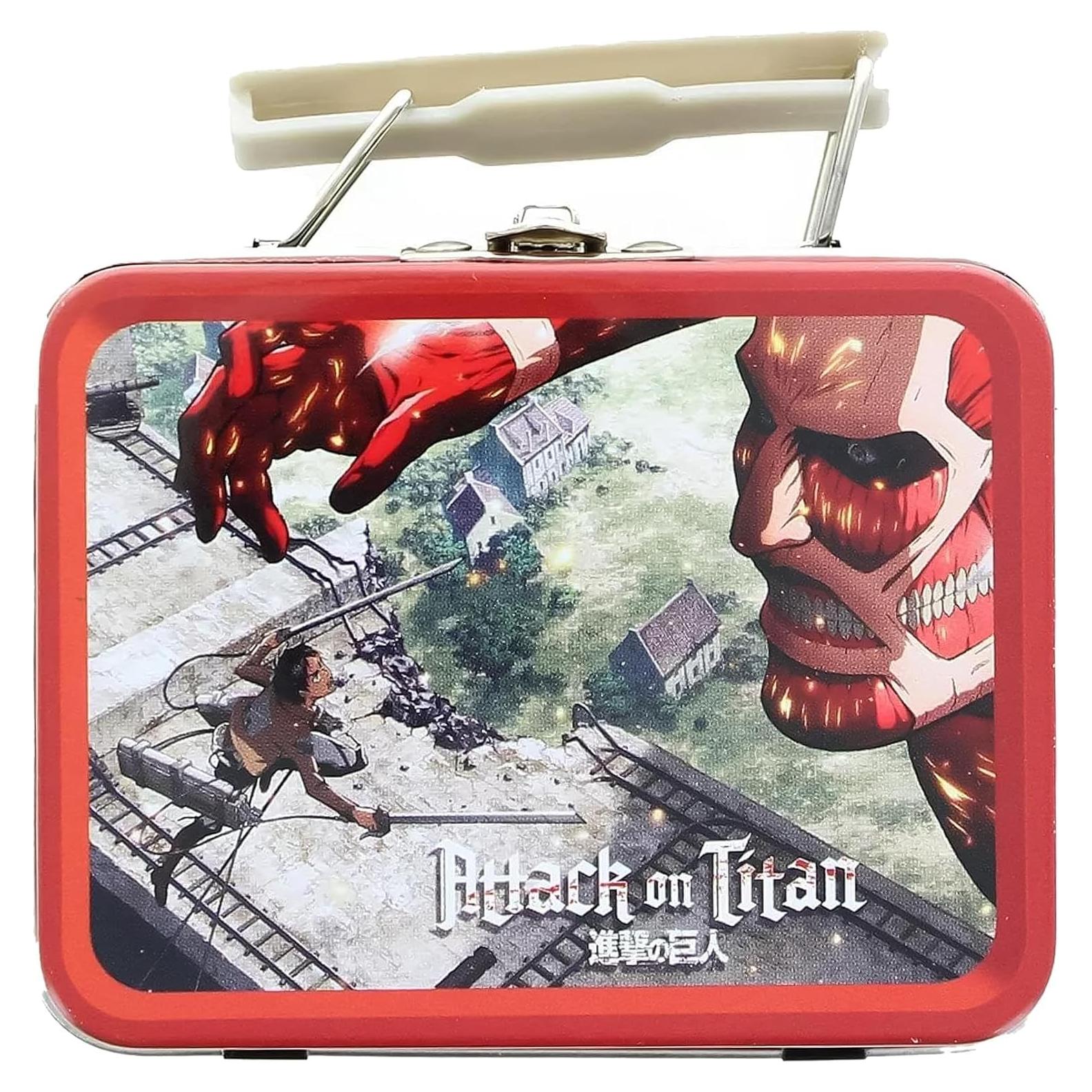 Caja de Almuerzo Teeny Tin Attack on Titan - Diseño Aleatorio