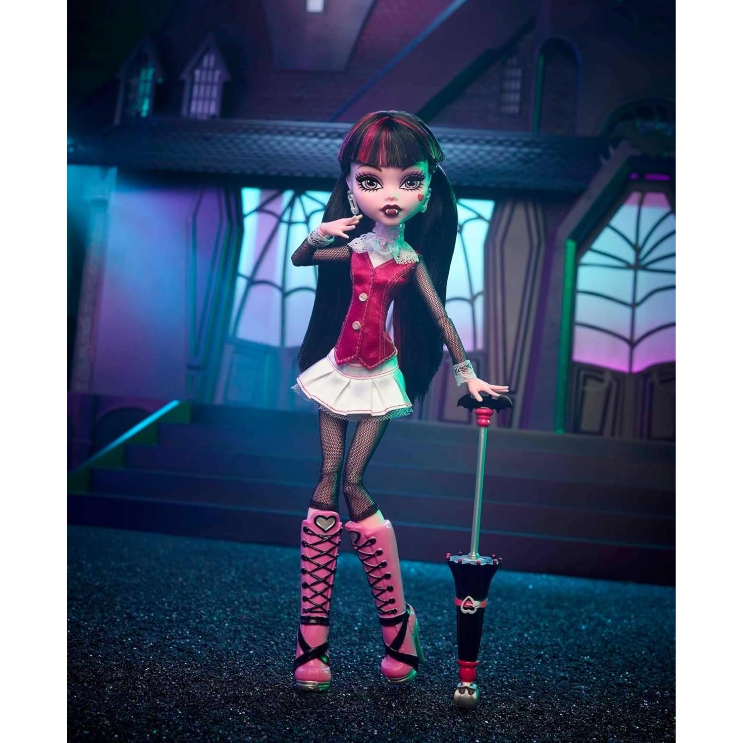 Muñeca Draculaura Monster High 26.7 cm con Accesorios y Mascota