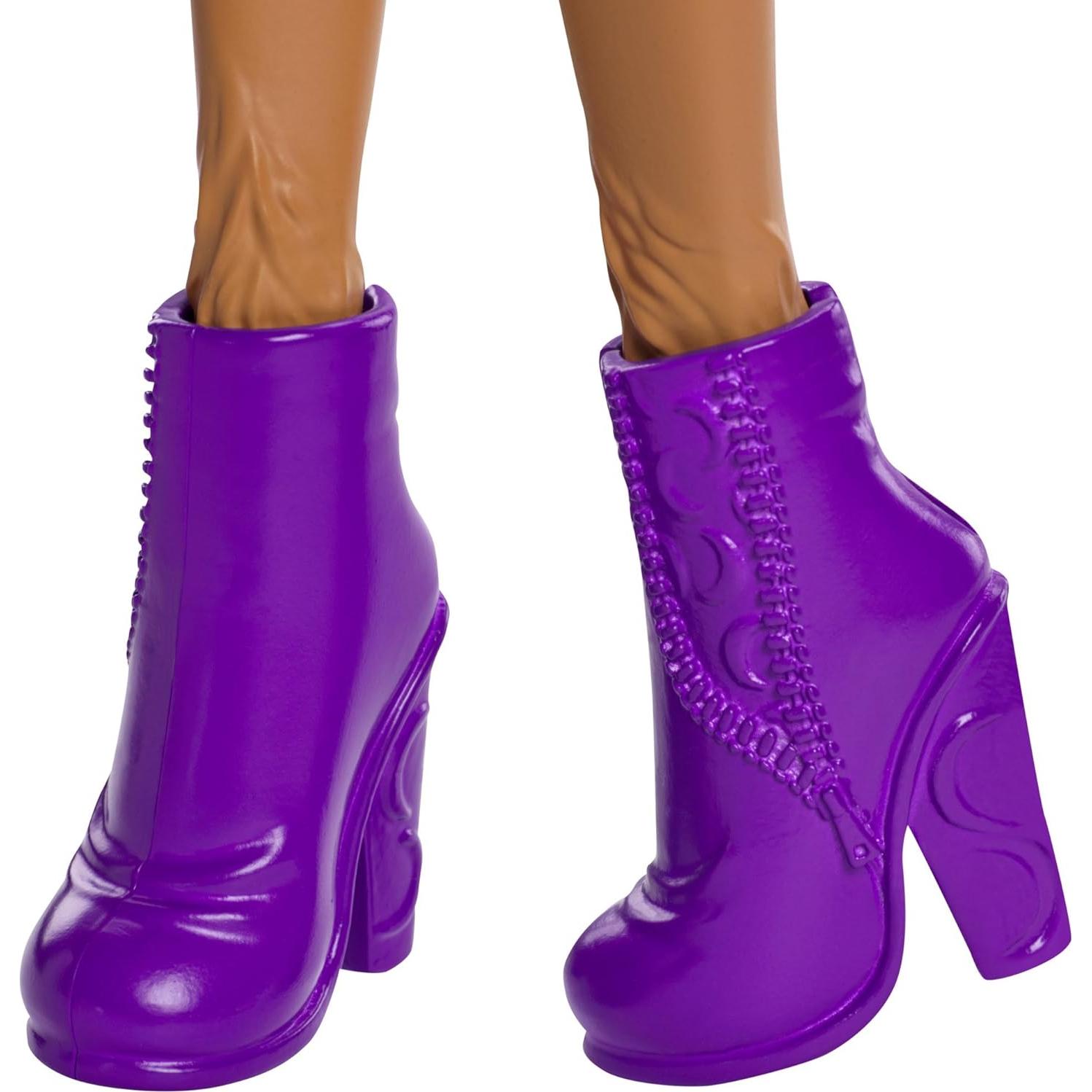 Muñeca Clawdeen Wolf con Taquilla Ghoul-La-La Monster High