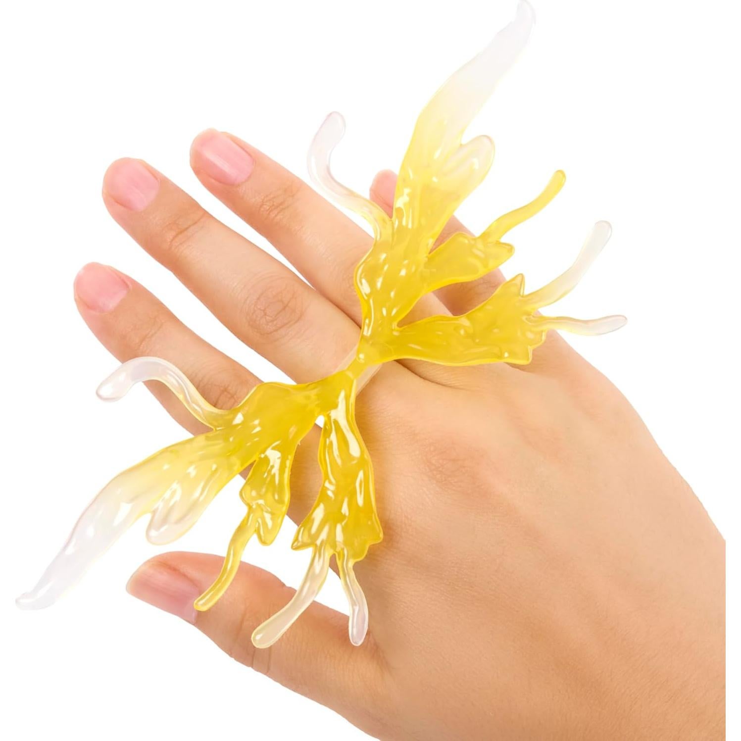 Muñeca Bratz Fashion Pixiez Cloe con Alas y Accesorios