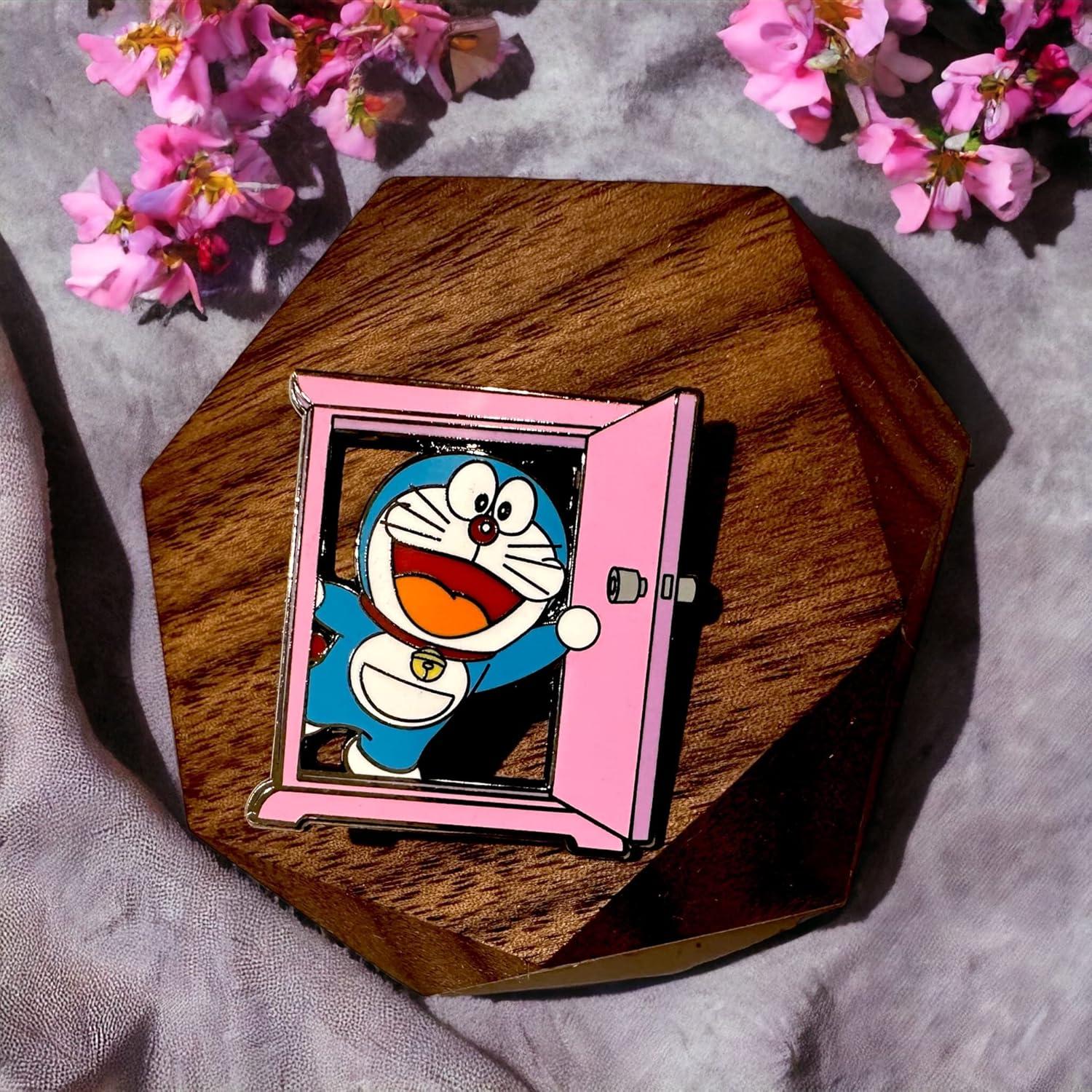 Pin de Esmalte Doraemon - Broche y Llave KOZUKI