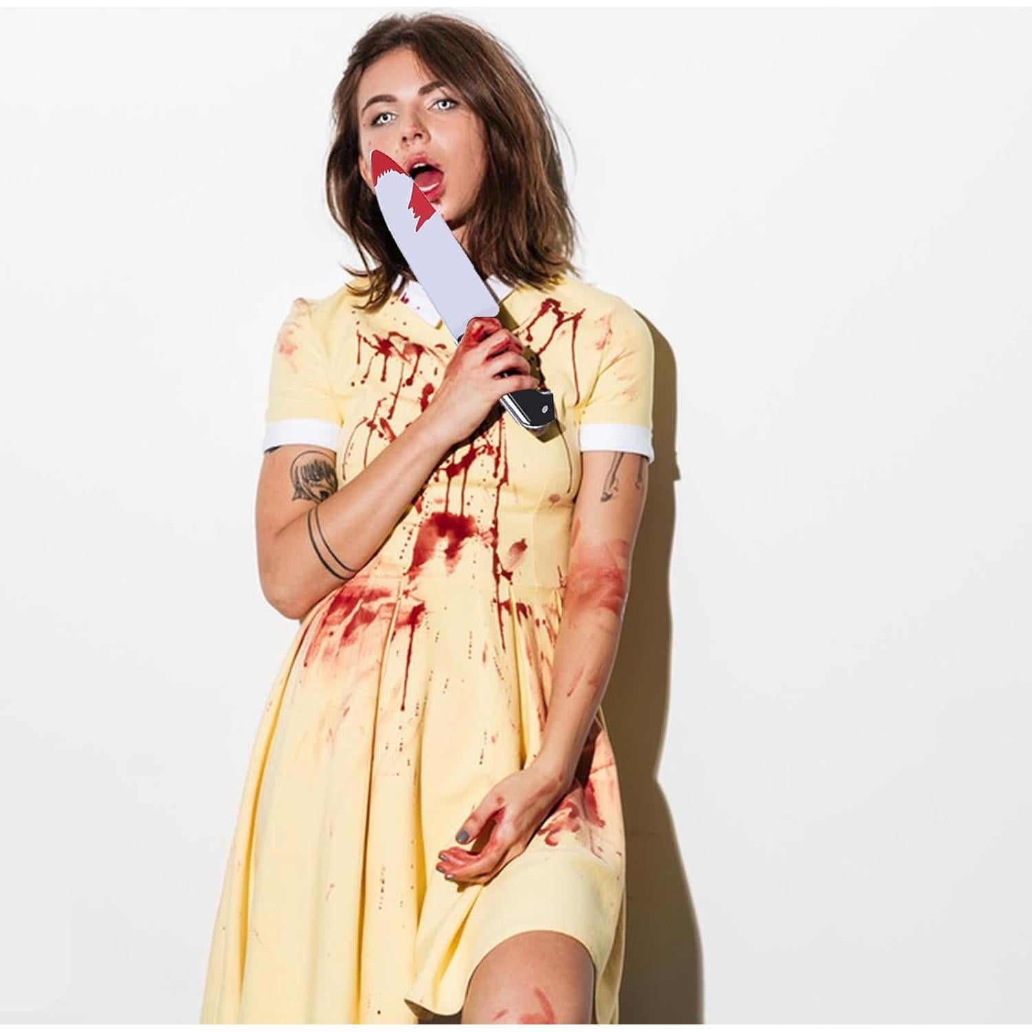 Disfraz de Halloween Chucky TRICKTREAT con Cuchillo y Tatuajes